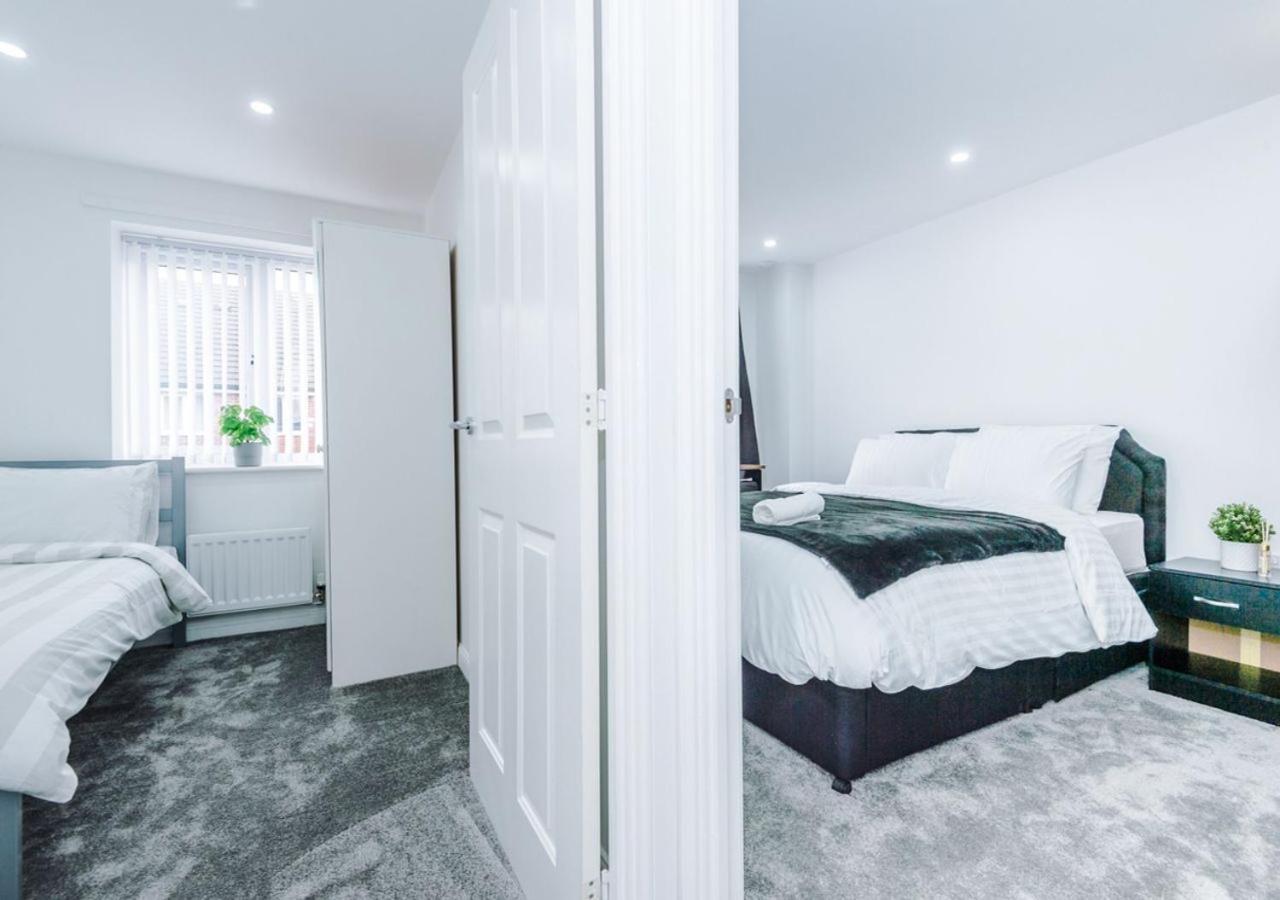Luxury 3 Bedroom House Close To Manchester Center Exterior foto